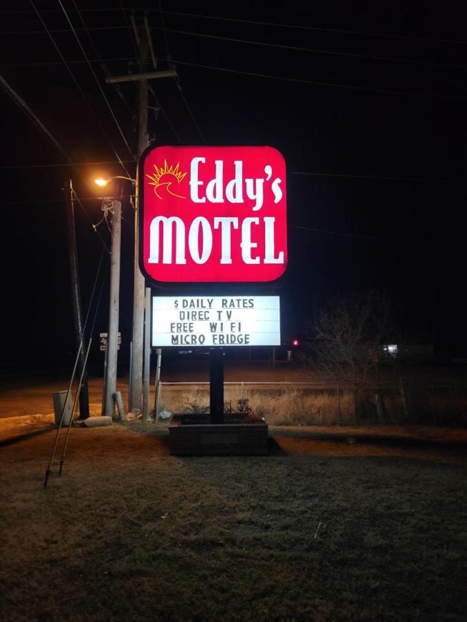 Eddy'S Motel Pleasanton Exterior photo